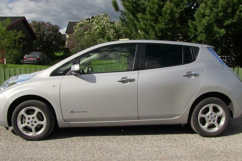 nissan leaf