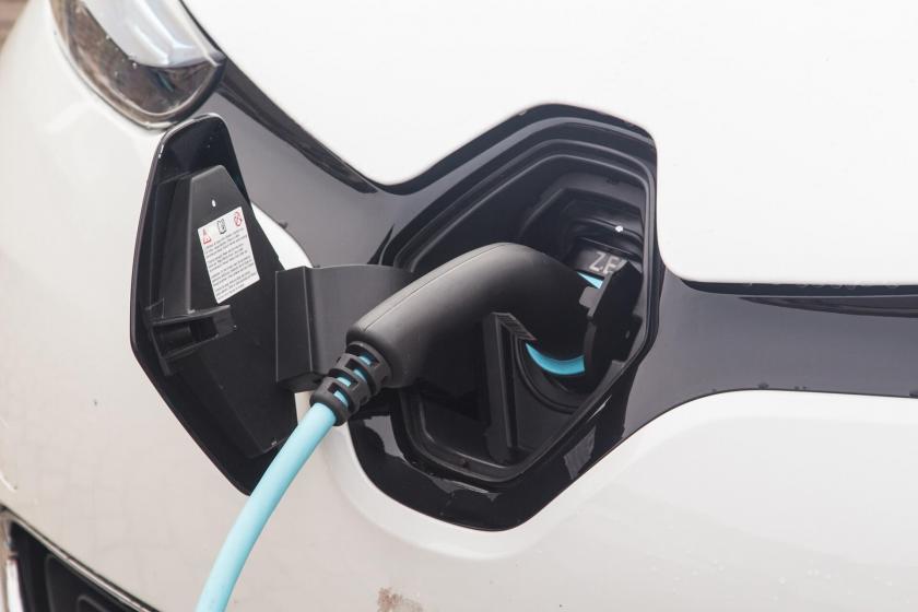 elektrische auto opladen