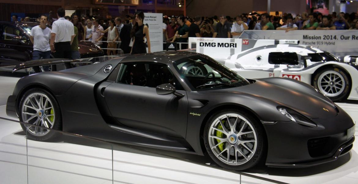 Porsche 918 Spyder plug-in hybrid Porsche plug-in