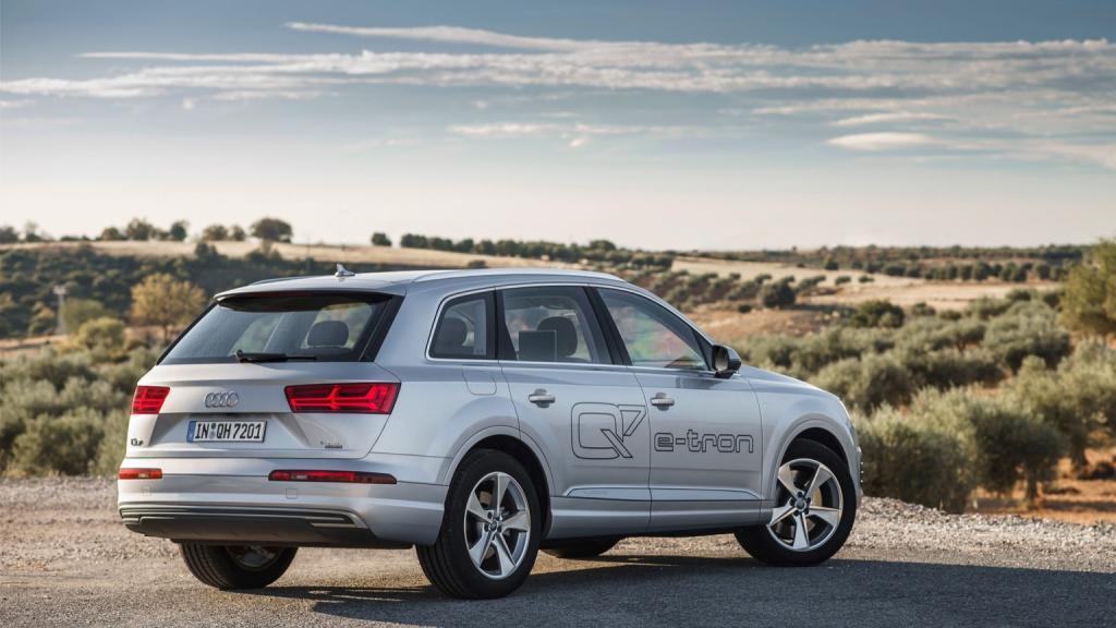 Audi Q7 e-tron