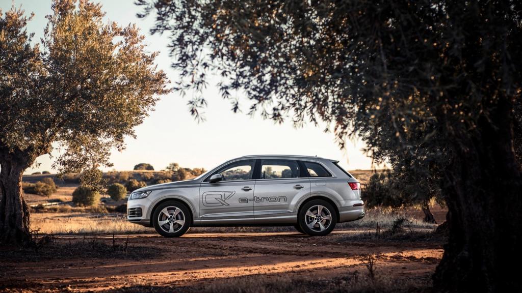 Audi Q7 e-tron