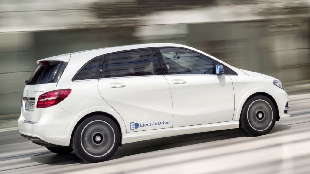 Mercedes-Benz B 250e 