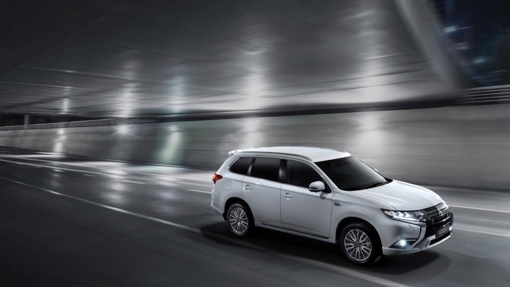 Mitsubishi Outlander PHEV 