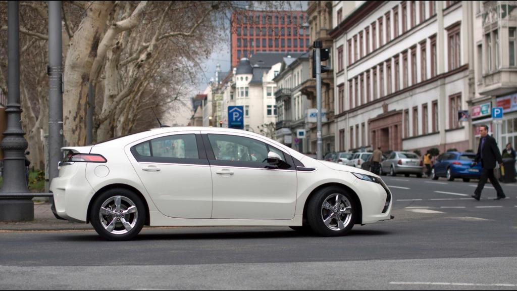 Opel Ampera 