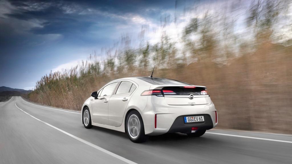 Opel Ampera 