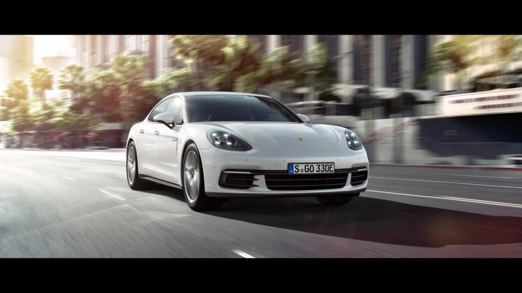 Porsche Panamera 4 E-Hybrid