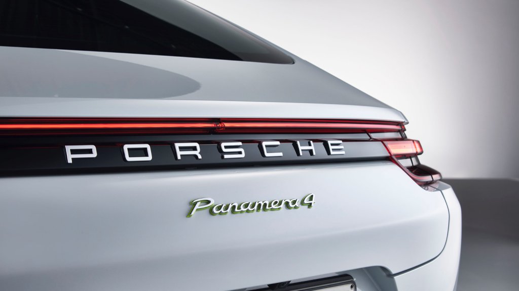 Porsche Panamera 4 E-Hybrid