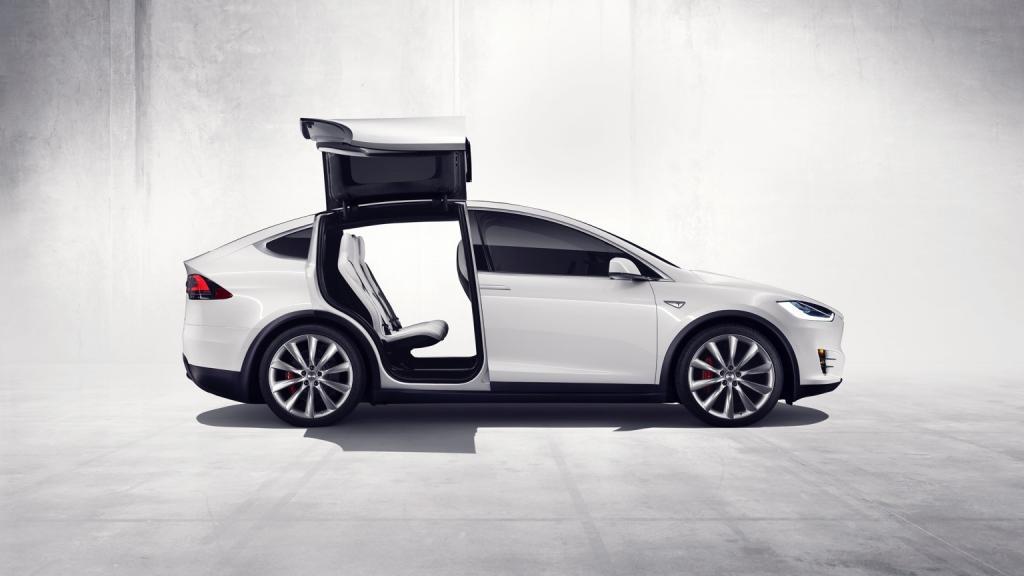 Tesla Model X Ludicrous Performance