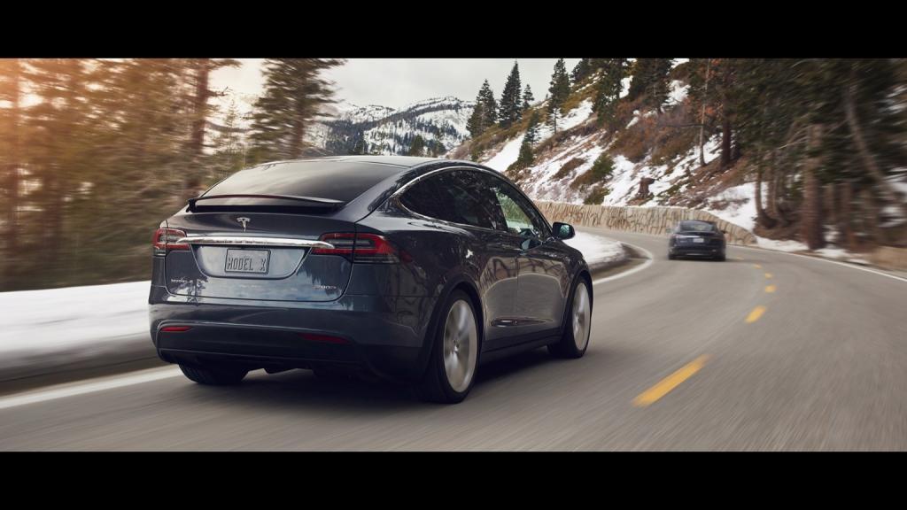 Tesla Model X Performance