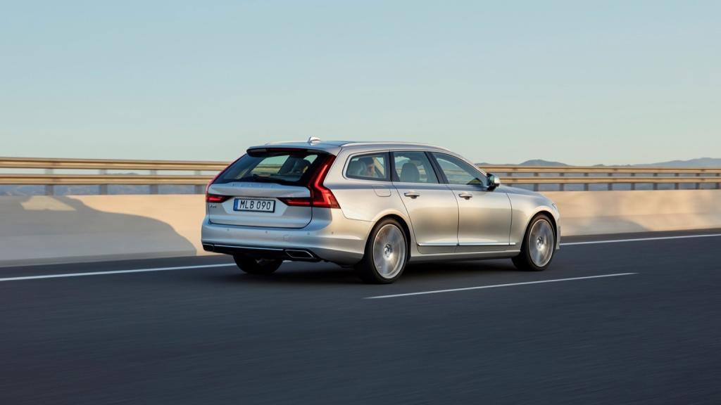 Volvo V90 T8 Twin-Engine