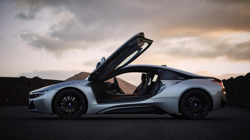 BMW i8 coupe