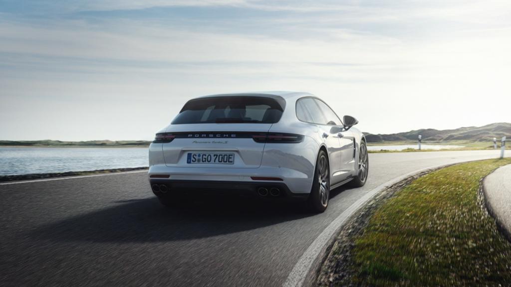 Porsche Panamera Sport Turismo Turbo S E-Hybrid