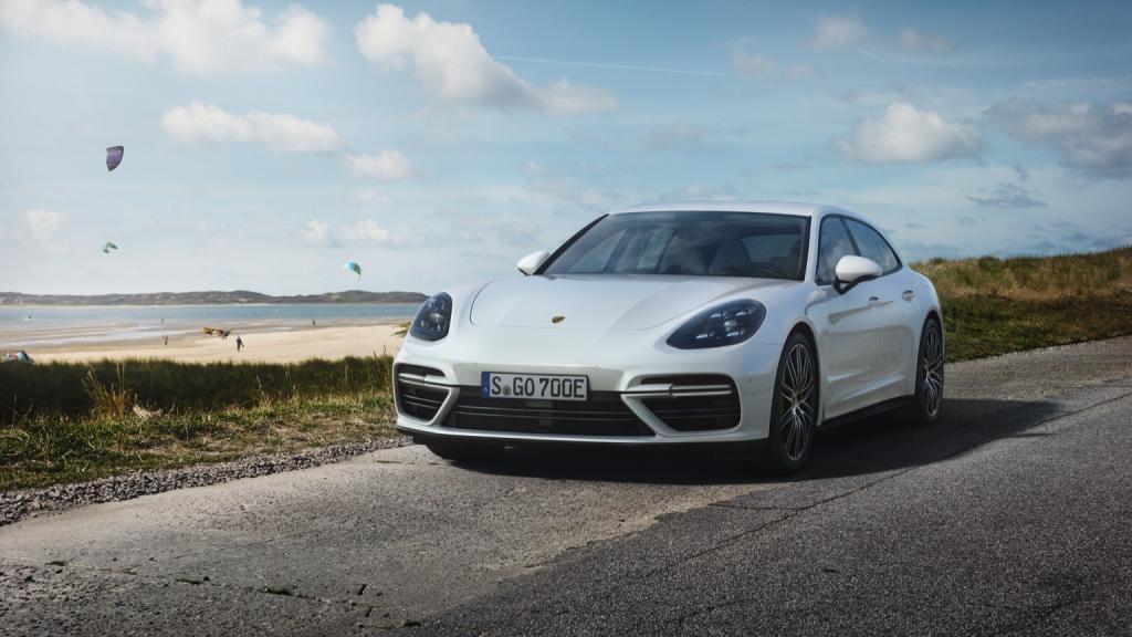 Porsche Panamera Sport Turismo Turbo S E-Hybrid