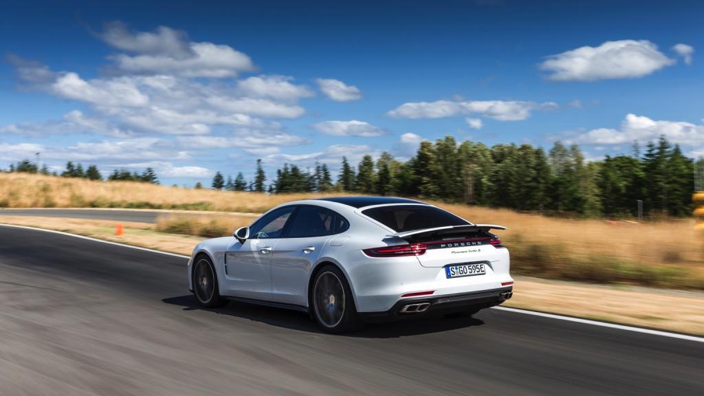 Porsche Panamera Turbo S E-Hybrid