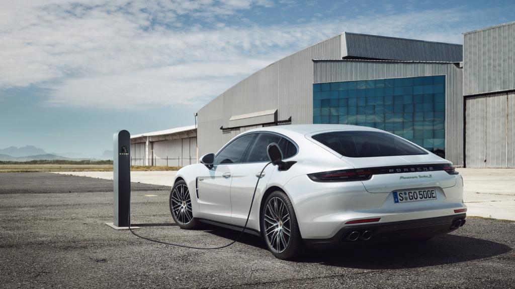 Porsche Panamera Turbo S E-Hybrid