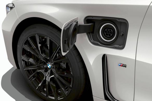 Nieuwe BMW 745e heeft doorontwikkeld hybridesysteem