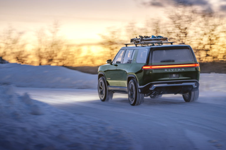 Rivian R1S achterkant