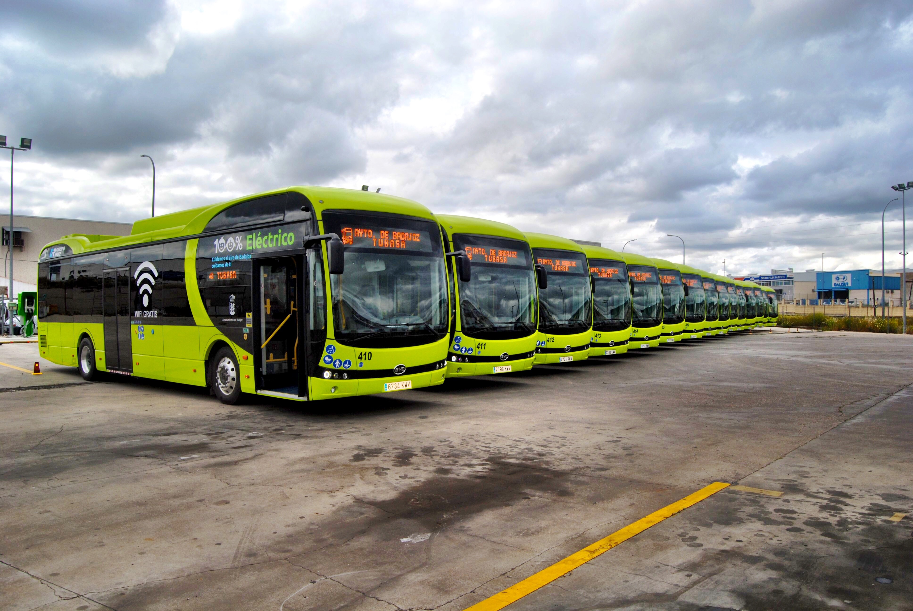 Средняя скорость электробуса. Электробус 2020г. BYD. BYD avtobus. Автобус BYD электрический. BYD Bus 12m EBUS photo.