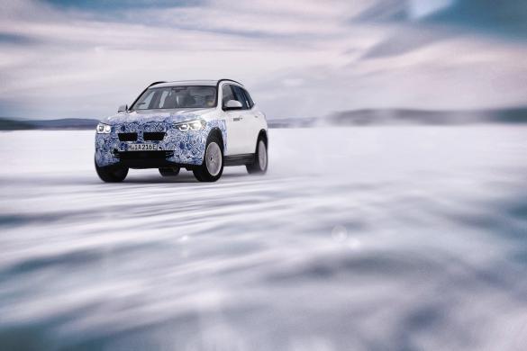 BMW iX3 Winter