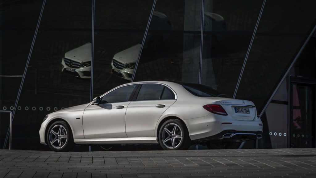 Mercedes E 300 de Limousine