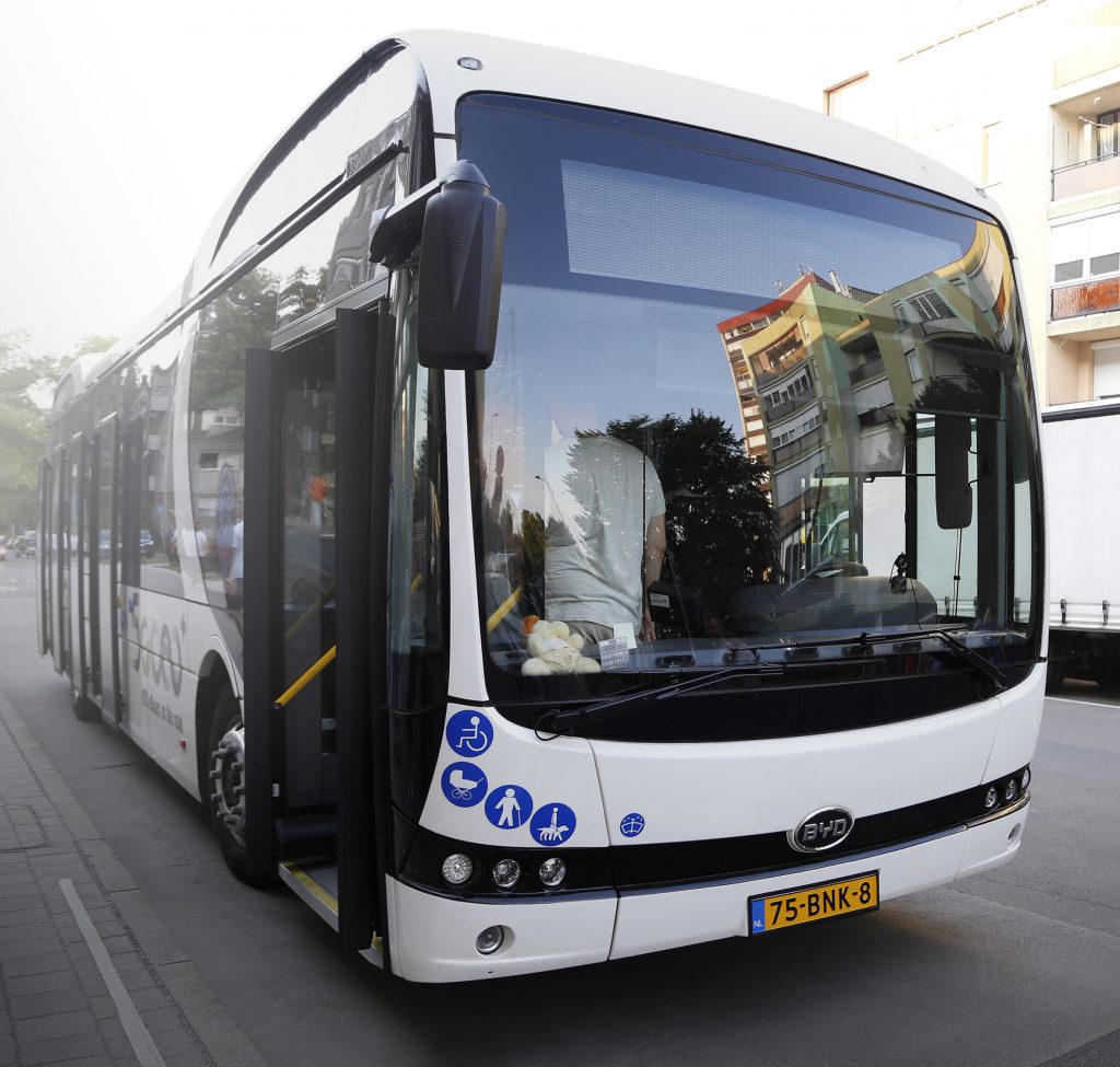 De 12 meter lange volledig elektrische BYD eBus