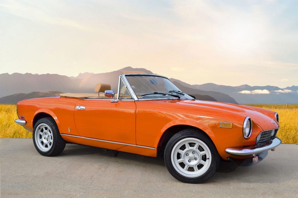 De Fiat 124 Spider is nu ook als volledig elektrische klassieker te bestellen. De volledig elektrische Fiat 124 Spider is de eerste volledig elektrische auto met handgeschakelde bak.