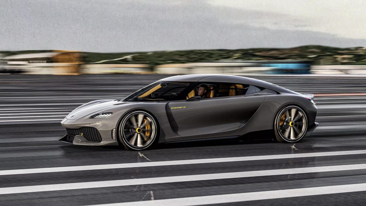 Koenigsegg Gemera: hybride supercar met vier motoren