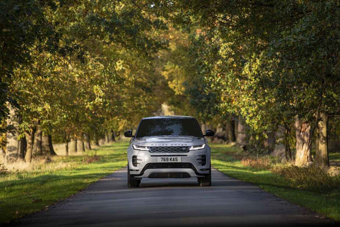 Range Rover Evoque P300e