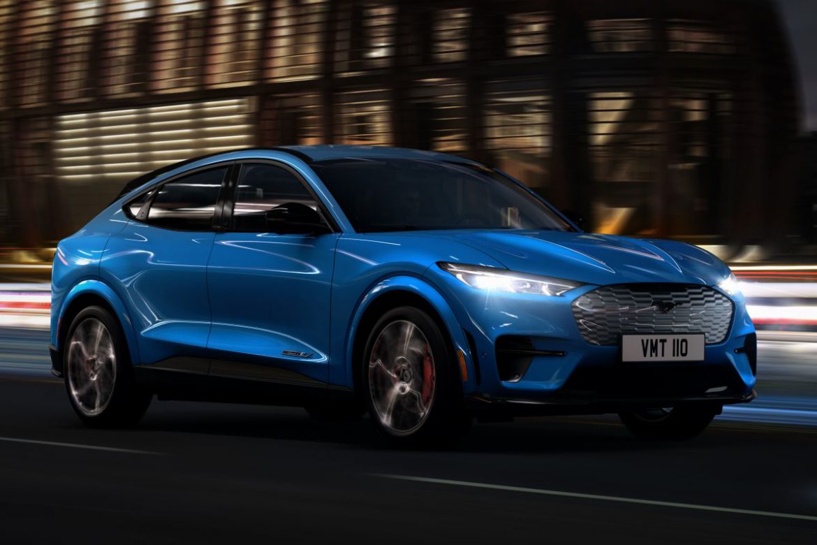 De Ford Mustang Mach-E loopt mogelijk vertraging op in de leveringen. Vanwege problemen in de fabriek en in Noorwegen loopt de Mustang Mach-E mogelijk vertraging op.