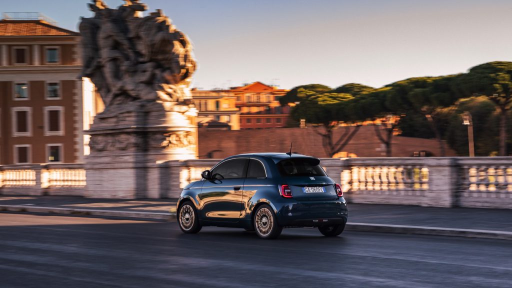 Fiat 500e Hatchback 42 kWh