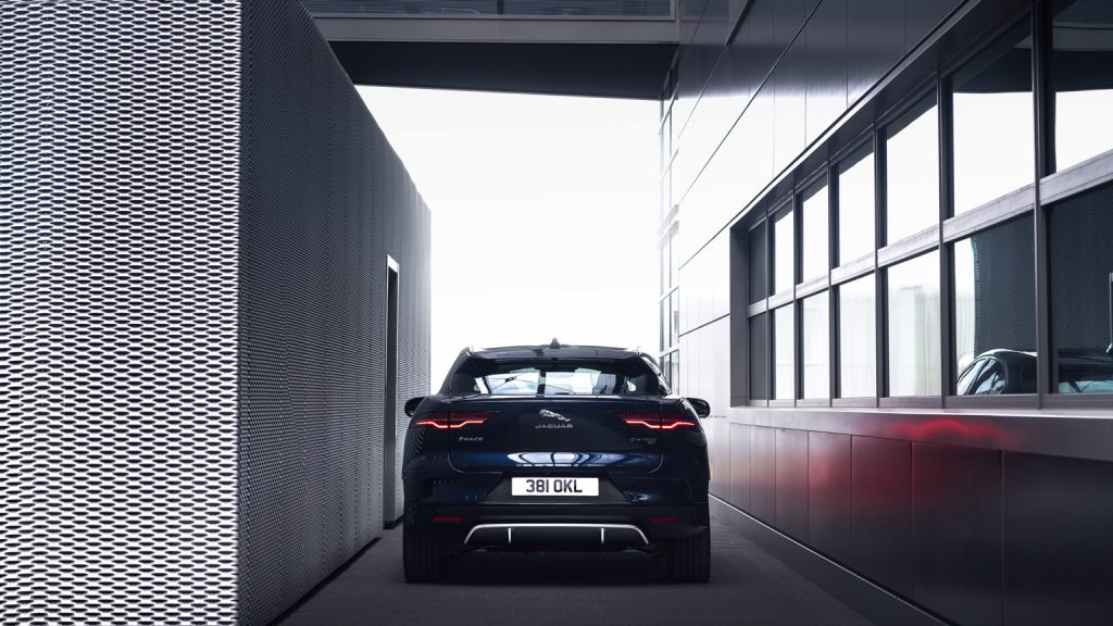 Jaguar I-Pace EV400