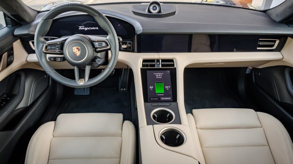 Porsche Taycan Turbo interieur