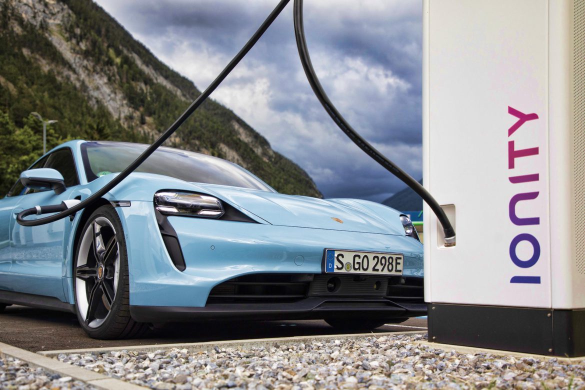 Porsche Taycan Plug & Charge modeljaar 2021
