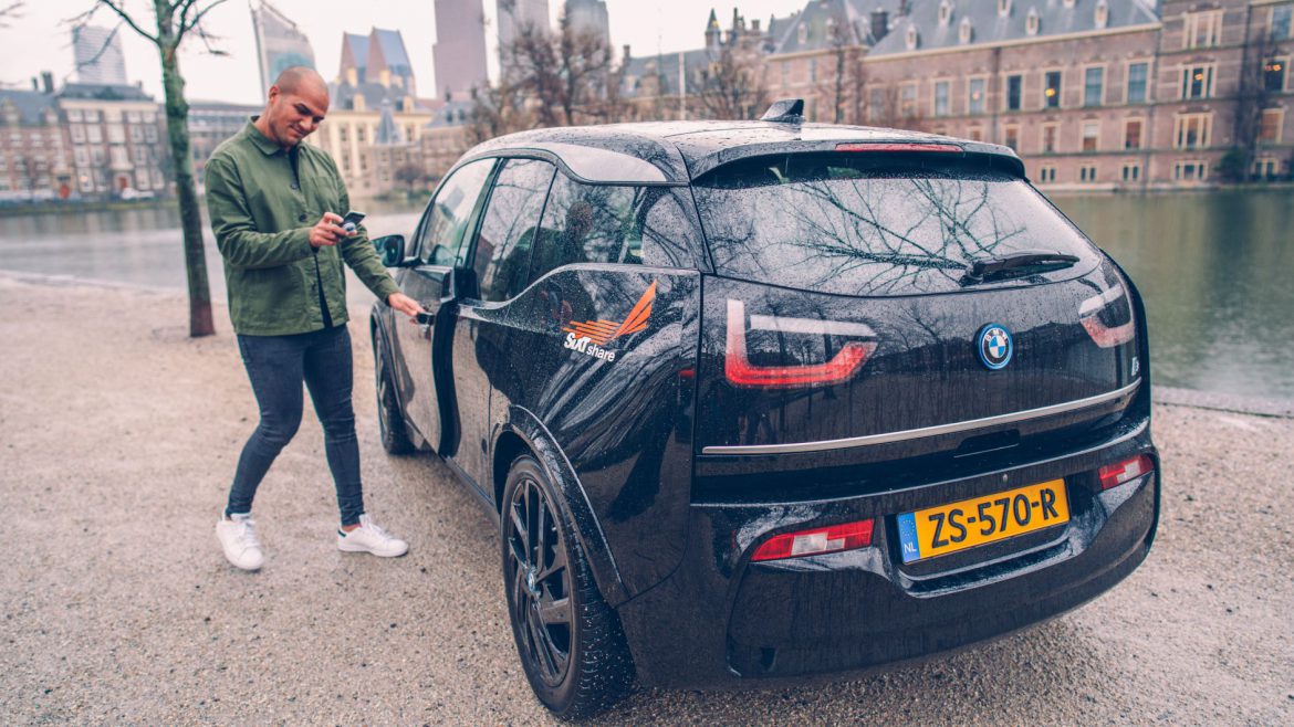 SIXT Share Hofvijver Den Haag (low res) SIXT Share Hofvijver Den Haag (low res)