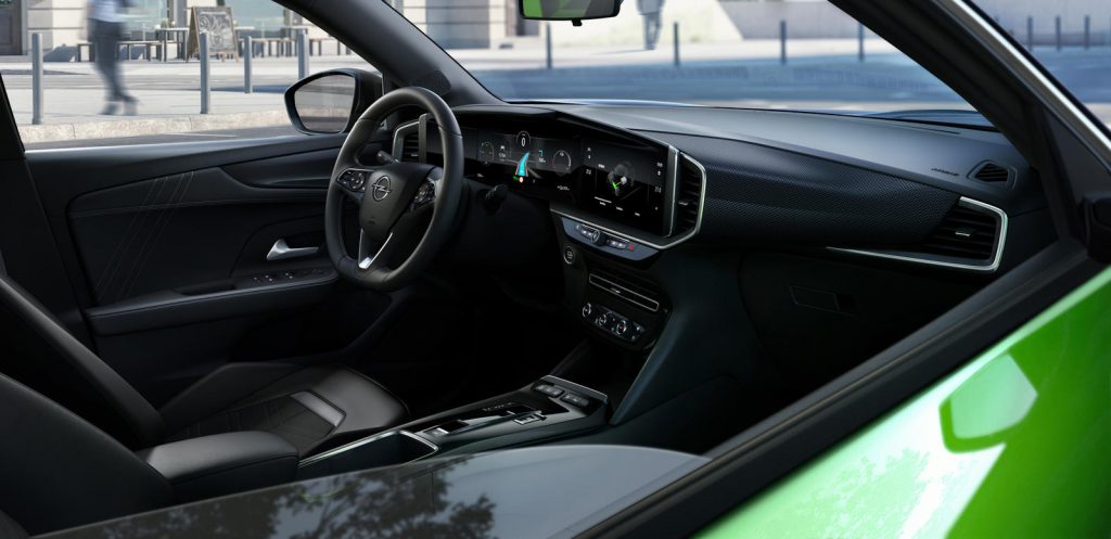 Minimalistisch interieur Opel Mokka