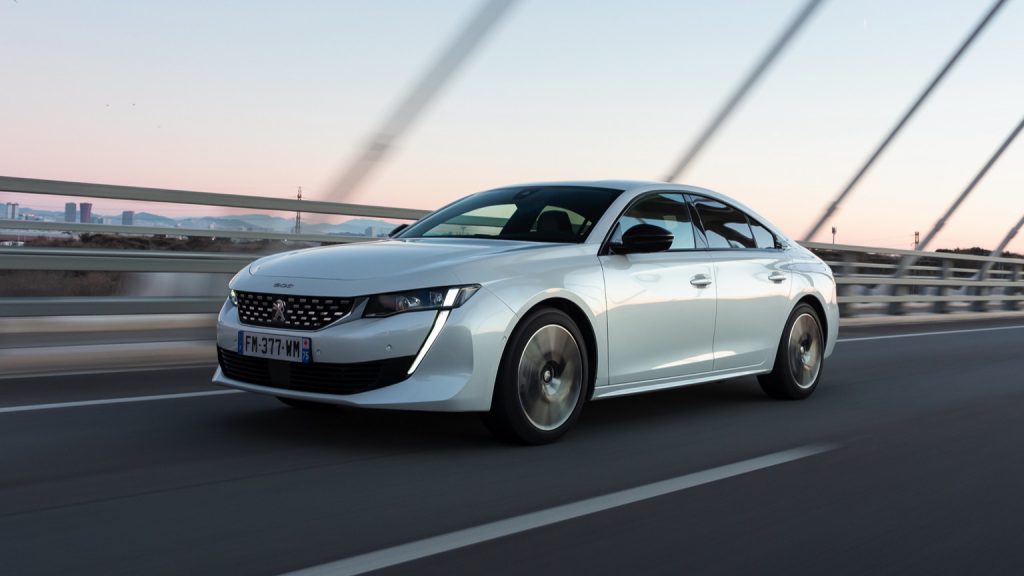 Peugeot 508 HYbrid 225