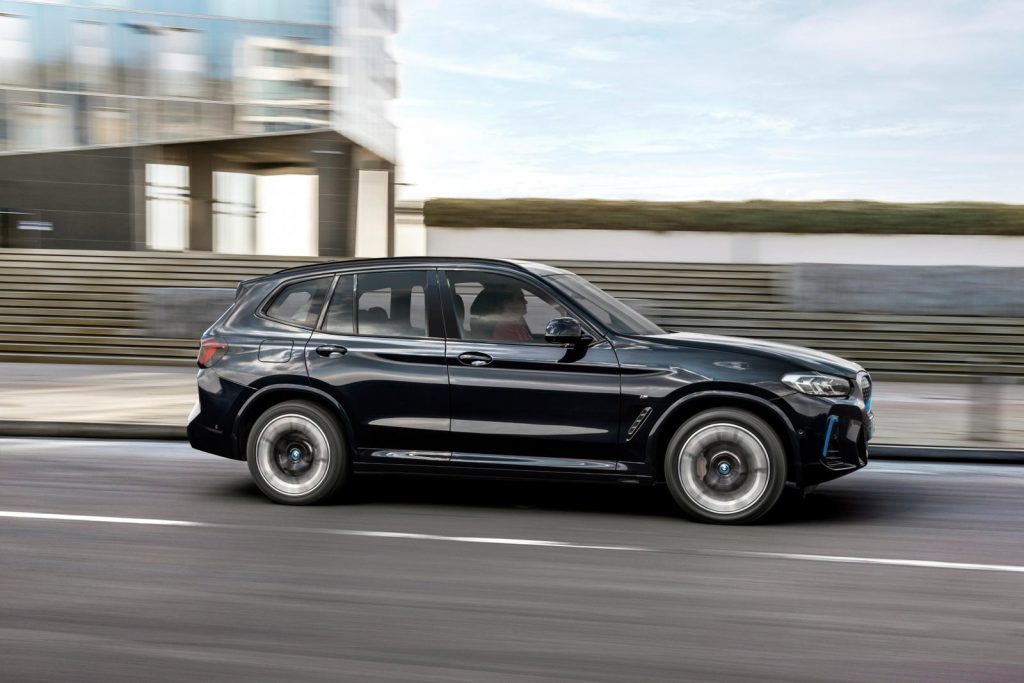 BMW iX3 update