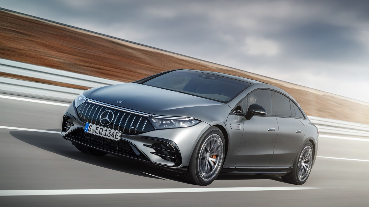 Мерседес amg eqs