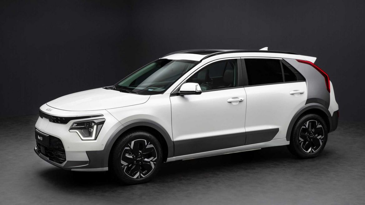 De Kia e-Niro staat deze zomer nog bij de dealer.