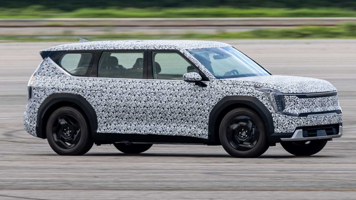 Kia EV9 in de laatste testfase voor introductie in 2023.