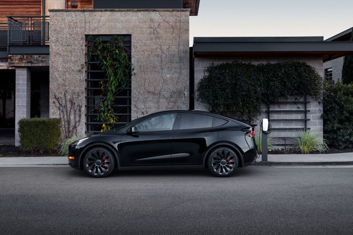 Tesla Model Y Rear-Wheel Drive