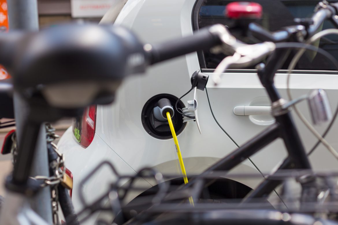 Fiets vervoeren met een elektrische auto, wat zijn de mogelijkheden? Elektrischeauto.nl