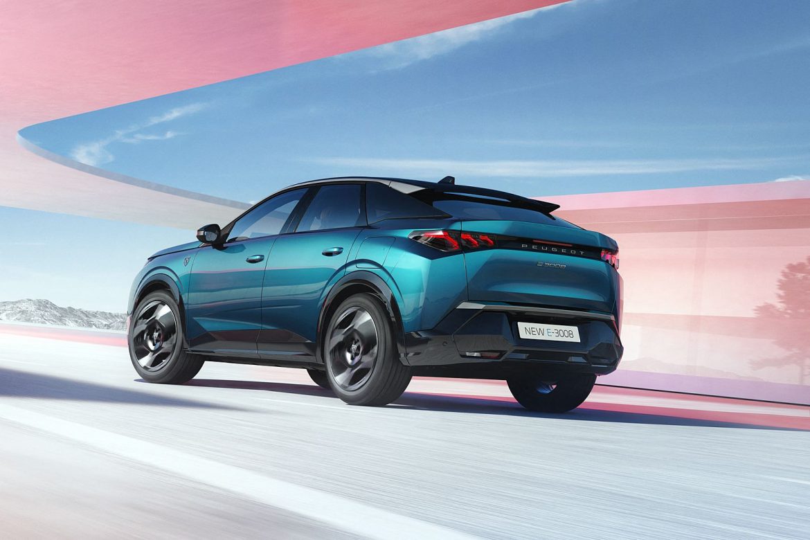 Peugeot e-3008