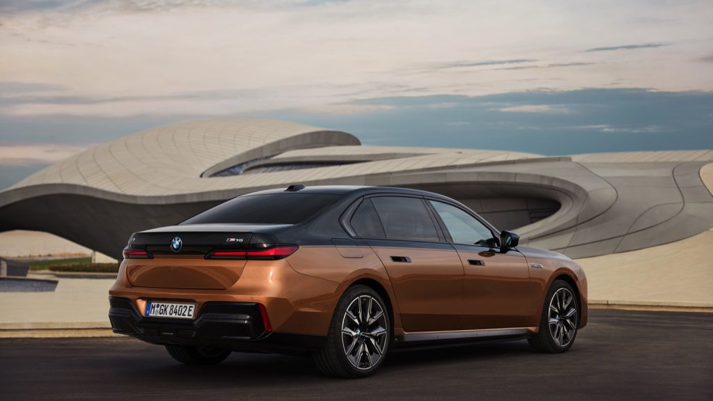 BMW i7 