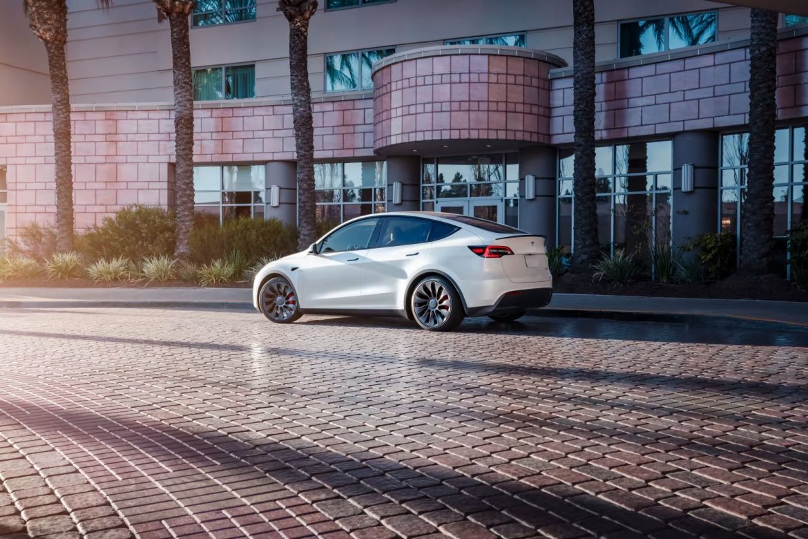 tesla-model-y-std-range-rwd-goedkoper Tesla Model Y