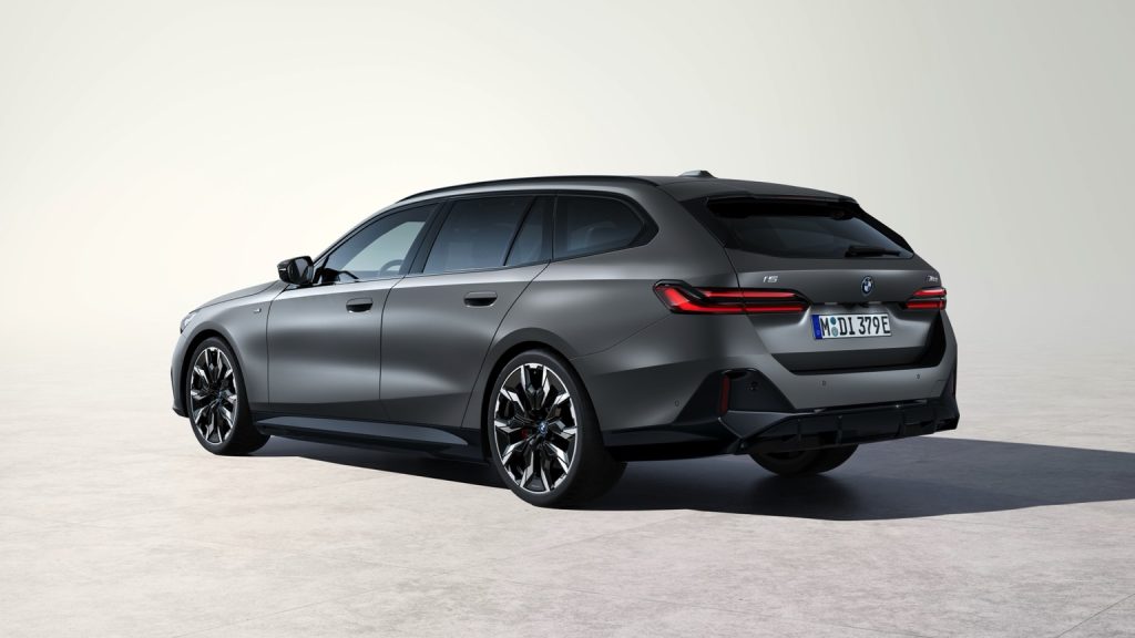 BMW i5 