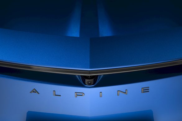 Alpine A390