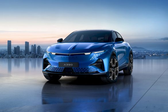 Alpine A390