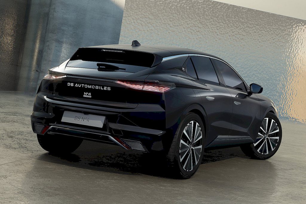 elektrische DS N°4 E-Tense