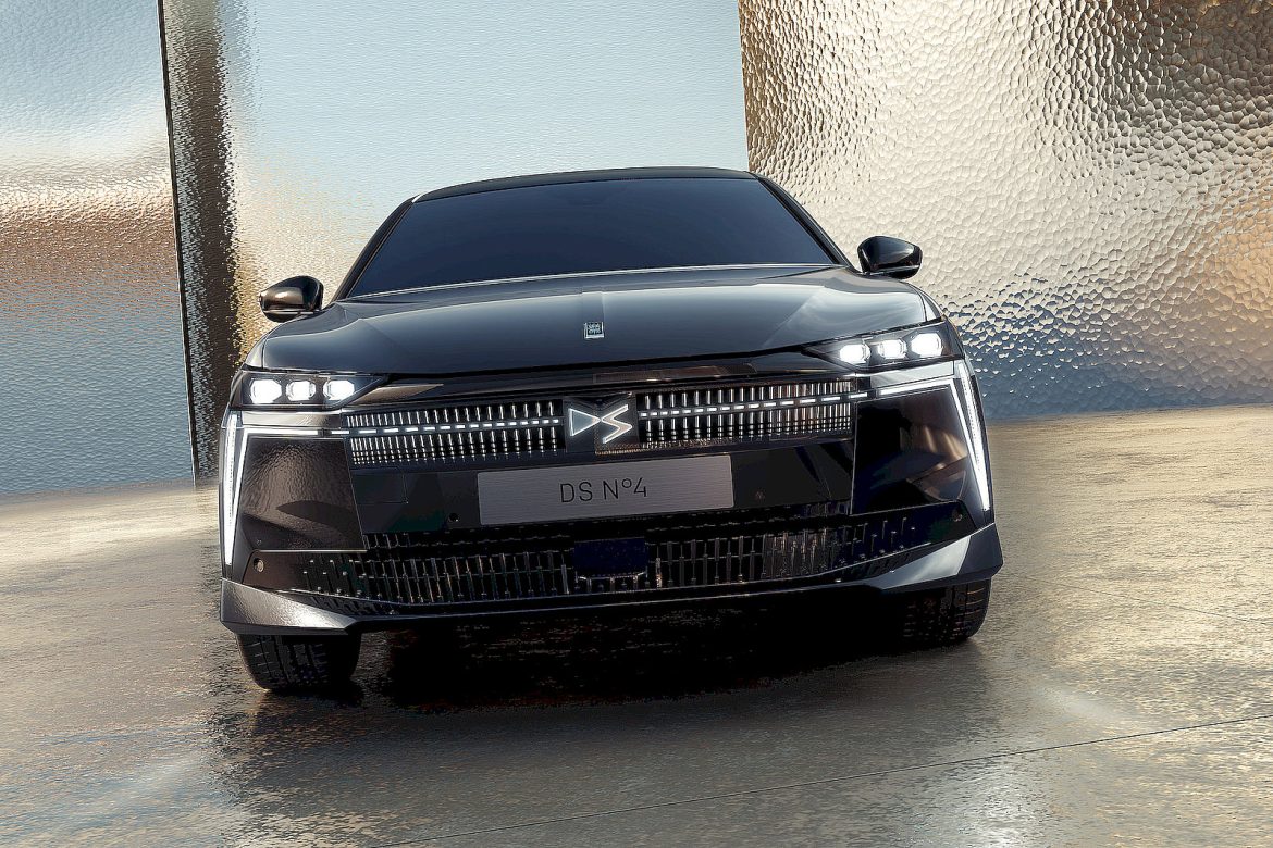 elektrische DS N°4 E-Tense